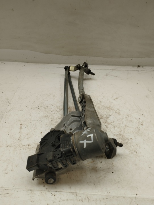 FORD FIESTA MK7 MÉCANISME ESSUIE-GLACES AVANT 8A61-17B571-AA