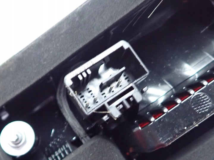 PHARE GAUCHE ARRIÈRE LED DANS COUVERCLE DE COFFRE EUROPE ORIGINAL 2GA945093 VW T-ROC 20R