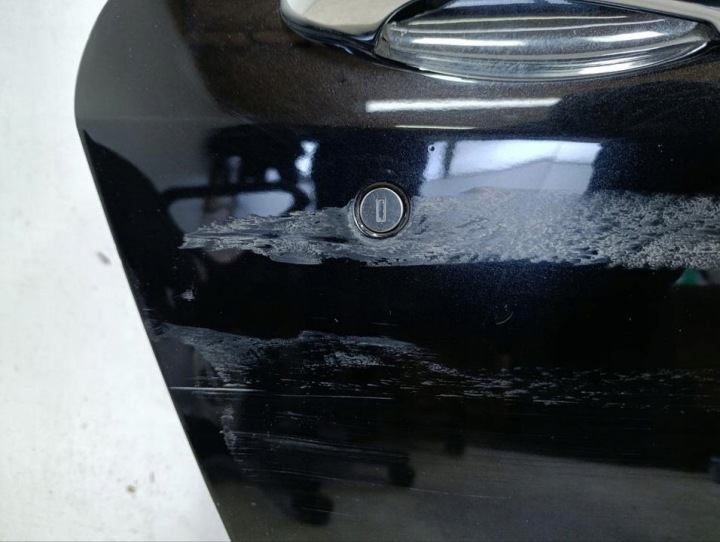PORTES MASERATI GRAN TURISMO 2011 AVEC AVANT SUR DROITE