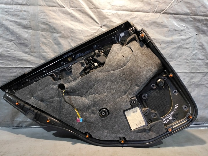 COLLECTEUR PORTES DROIT AVANT LED MERCEDES W212 BERLINE 2013R