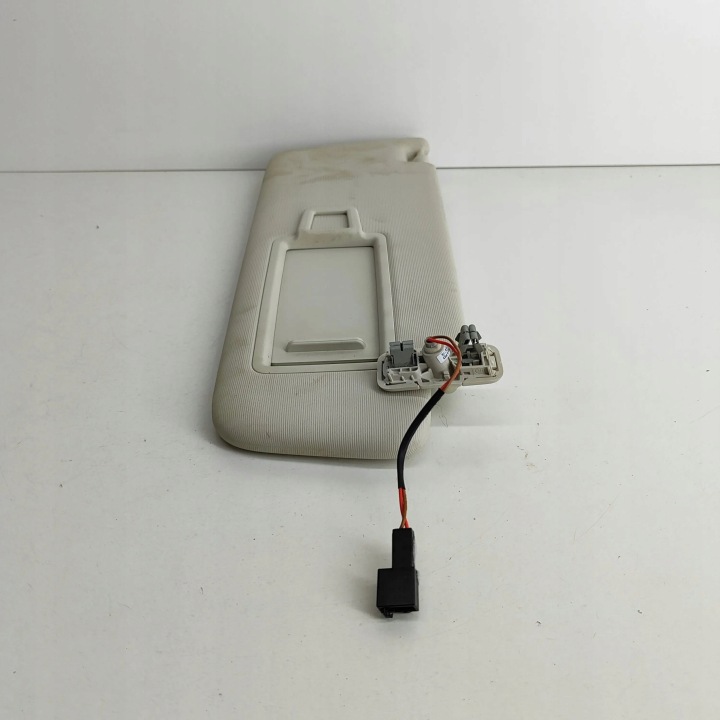 VOLKSWAGEN PASSAT B8 2019 DROITE CÔTÉ PROTECTION PARE-SOLEIL