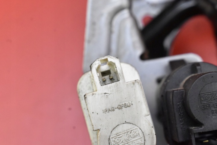 PÉDALE PÉDALES FREIN AUTOMATE 31302350 VOLVO XC60 1 I 2.4 D 163 KM D5 08-13