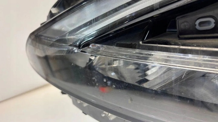 NISSAN QASHQAI 2017 AVANT CÔTÉ DROITE PHARE AVANT