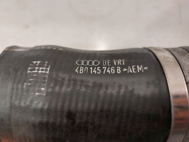 AUDI A4 S4 B7 8E 8H 2006 TUYAU TUYAU ÉCHANGEUR D'AIR DE SURALIMENTATION