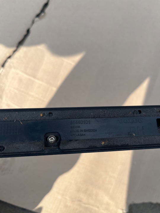 VOLVO S90 V90 16R- MOULURE PORTES DROIT ARRIÈRE DROITE ARRIÈRE 31440101