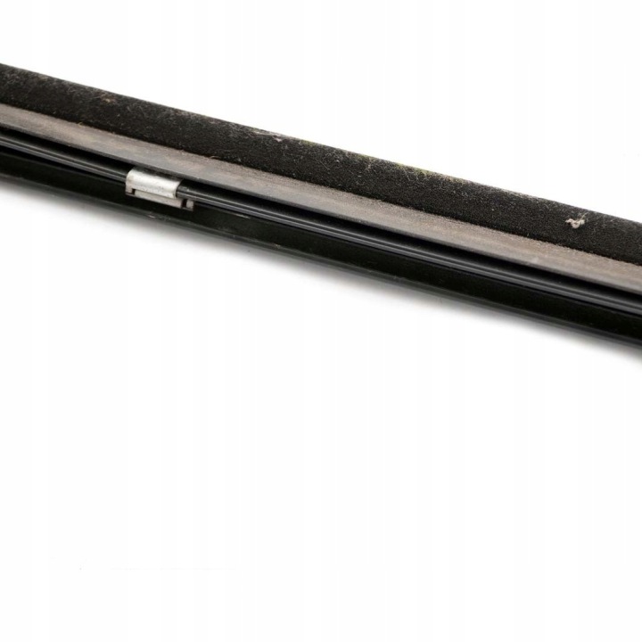 MERCEDES W203 MOULURE PORTES JOINT D'ÉTANCHÉITÉ VITRES DROIT AVANT A2036901680