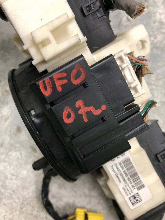 COMMUTATEUR COMPOSITE HONDA CIVIC VIII UFO 35250SMG