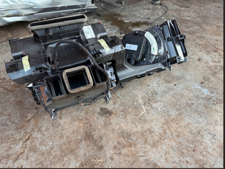 CHAUFFAGE AUDI A4 B9 LIFT 8W1820001AK ORIGINAL COMME NEUF