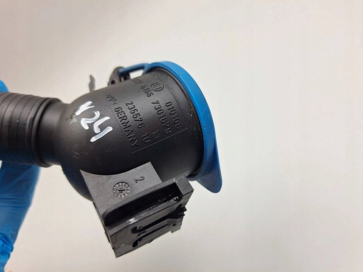 BMW 2 PIÈCES F39 2018 TUYAU GOULOTTE DE REMPLISSAGE LIQUIDE VERS LAVE-GLACES VITRE