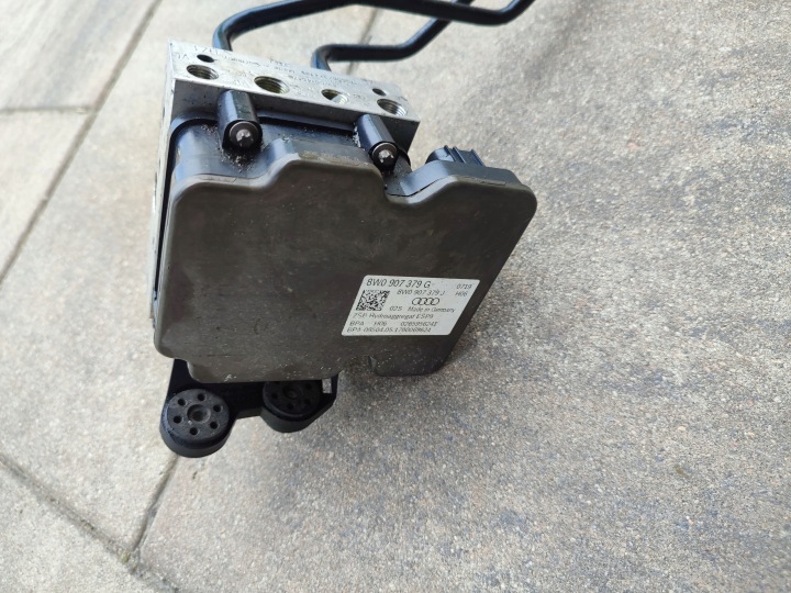 POMPE DE FREIN CONTRÔLEUR ABS EUROPE ORIGINAL AUDI A4 B9 8W