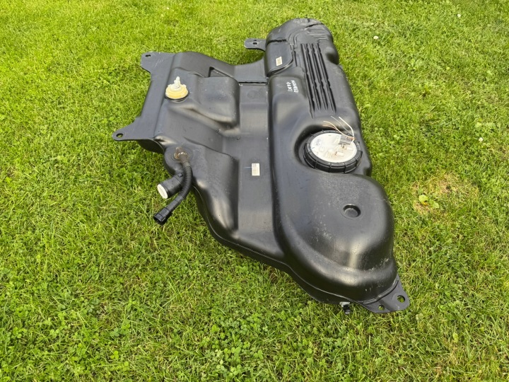 RÉSERVOIR CARBURANTS RÉSERVOIR 172020015R 8200784324 RENAULT MEGANE 3 III 1.5 DCI 08-