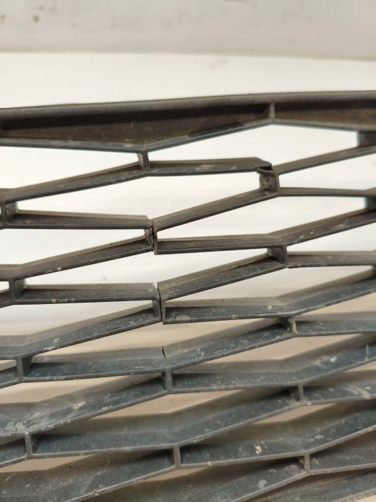 SEAT LEON 3 FR GRILLE CENTRALE 5F0853667D