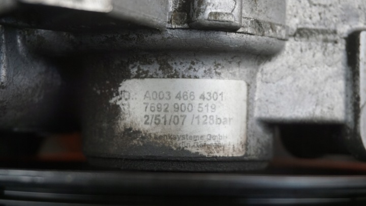 MERCEDES W204 1.8 COMPRESSEUR 09R 156KM 271952 POMPE AMPLIFICATEUR A0034664301
