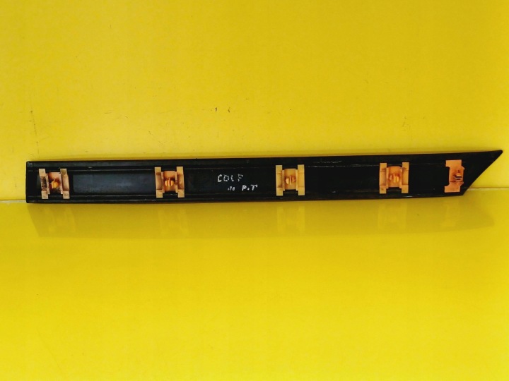 MOULURE GARDE-BOUE DROIT ARRIÈRE VOLKSWAGEN GOLF III 1H3853536 NR216