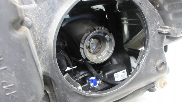 MERCEDES-BENZ E W212 2009 DROITE PHARE AVANT ZENON BIXENON