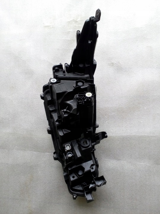 TOYOTA COROLLA E17 BERLINE PHARE GAUCHE GAUCHE AVANT 81150-02T51