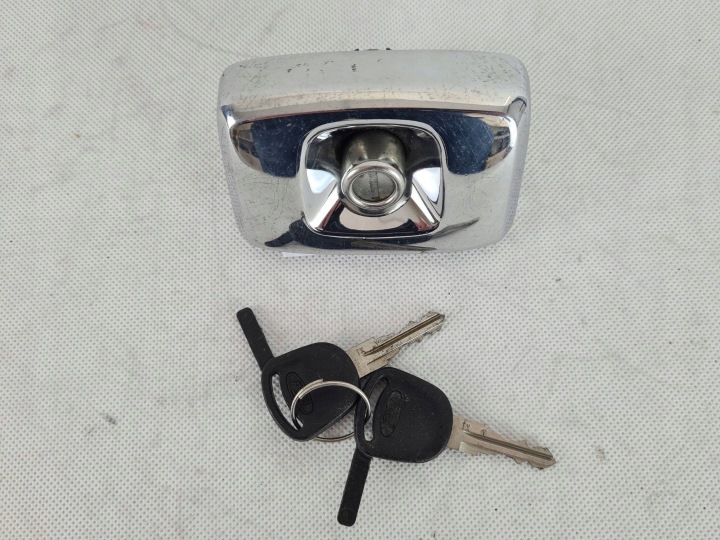 SERRURE COUVERCLES DE COFFRE ARRIÈRE FORD ESCORT MK3 III CHROME 1981-86 6099863