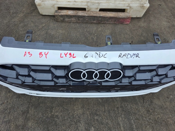 PARE-CHOCS AVANT COMPLET AUDI A3 8Y S LINE 6XPDC SOUS RADAR LY9L COMPLET