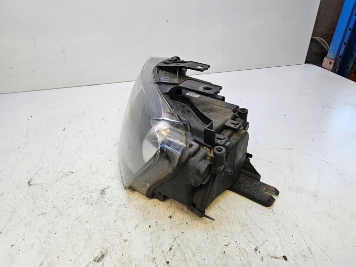 PROJECTEUR GAUCHE ORDINAIRE AUDI Q3 8U 8U0941003N