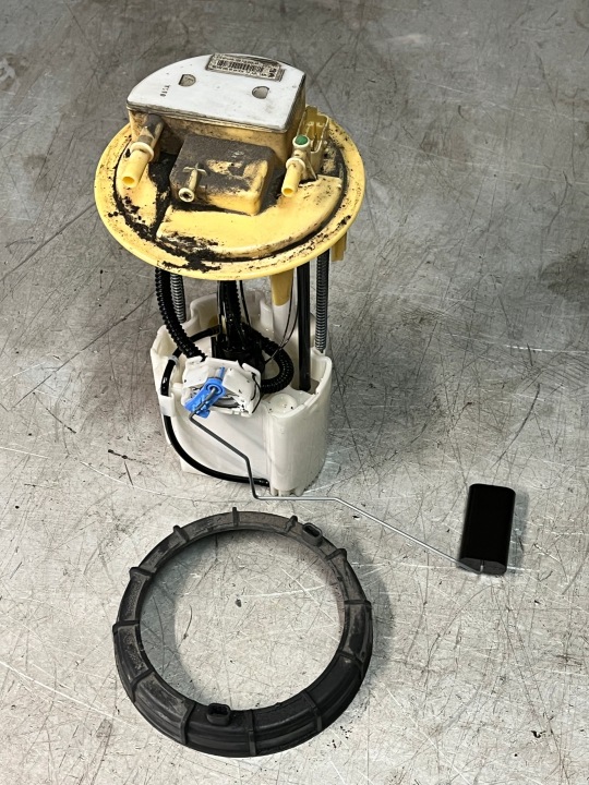 POMPE CARBURANTS FLOTTEUR PARTENAIRE IV BERLINGO RIFTER COMBO PROACE 1,5 B-HDI 19-