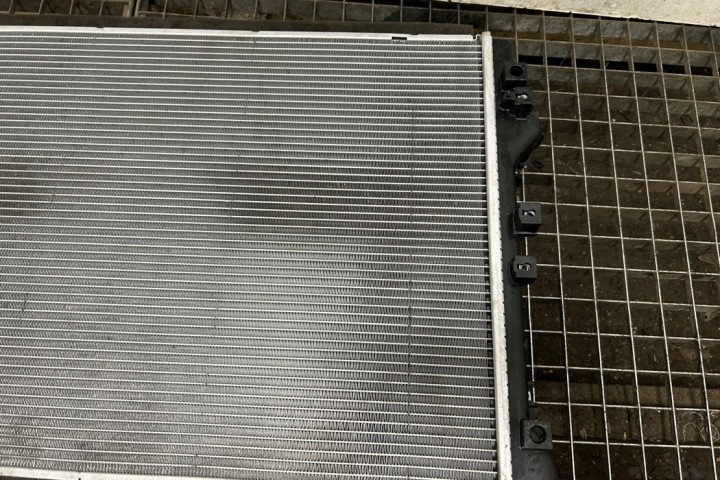 RADIATEUR EAU KIA EV6 (CV) 25310XXXXX ÉLECTRIQUE 239KW 2023