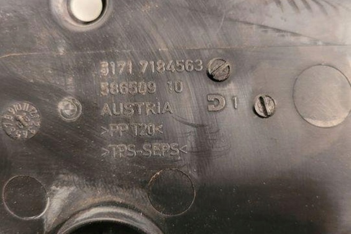 PLASTYK ESSUIE-GLACES AVANT BMW 7 (F01, F02) 7184563 4.4L GASOLINE 300KW
