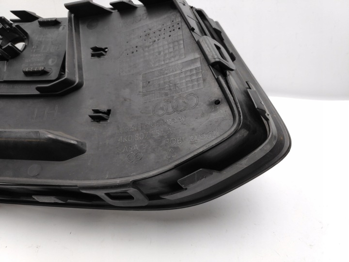 AUDI A6 C8 S-LINE GRILLE CALANDRE PARE-CHOCS GAUCHE AVANT 4K0919267C
