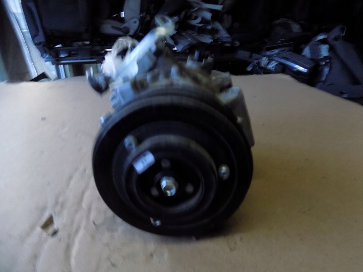 COMPRESSEUR DE CLIMATISATION BEHR 8FK351125-651 TOYOTA