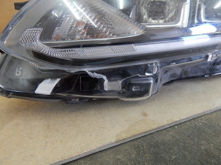 PHARE GAUCHE AVANT GAUCHE AVANT FORD KUGA MK3 LV4B-13E015-CD ORIGINAL EUROPE
