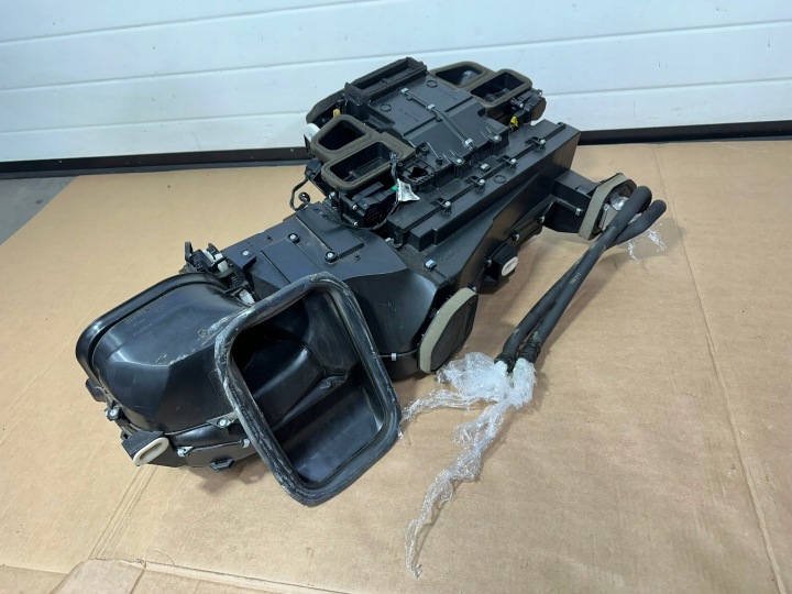 CHAUFFAGE CONDUIT VENTILATEUR MERCEDES SL R230, W230 LIFT EUROPE SL550