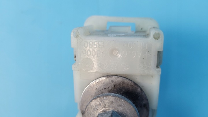 PEUGEOT 508 II 22R FIXATION RADIATEUR DROIT 9800613580