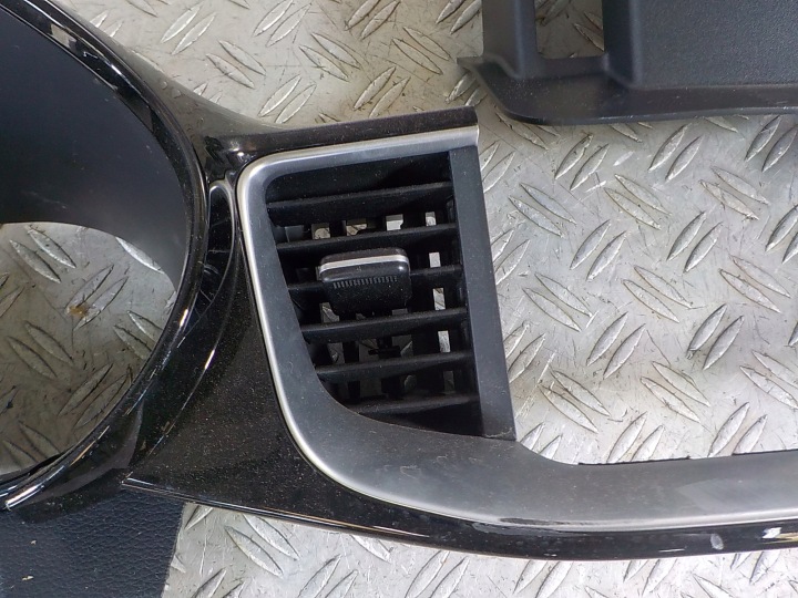KIA CEED 18- GRILLES CONDUIT D'AIR CHÂSSIS ENSEMBLE