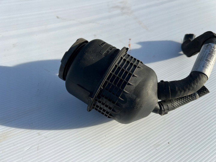 RÉSERVOIR LIQUIDE AMPLIFICATEUR FIL AUDI A4 B8 A5 8T 8K0422887AH