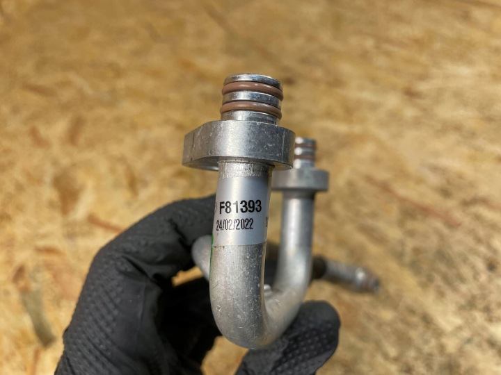 TUYAU TUYAU FIL CLIMATISATION OPEL E-CORSA F PEUGEOT E-208 II F81393