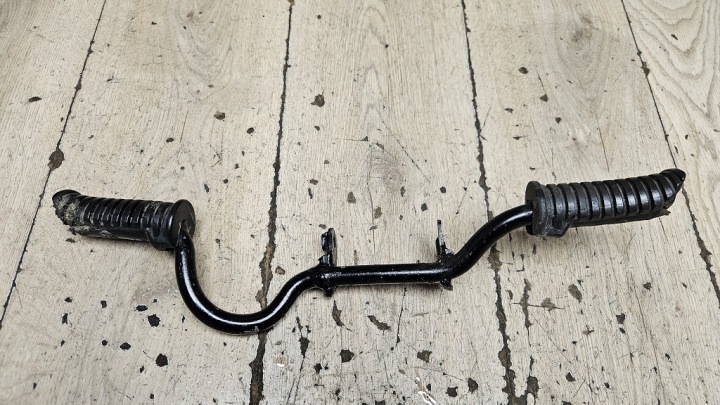 YAMAHA RD50 RD 50 SET FIXATION PODNOZKA