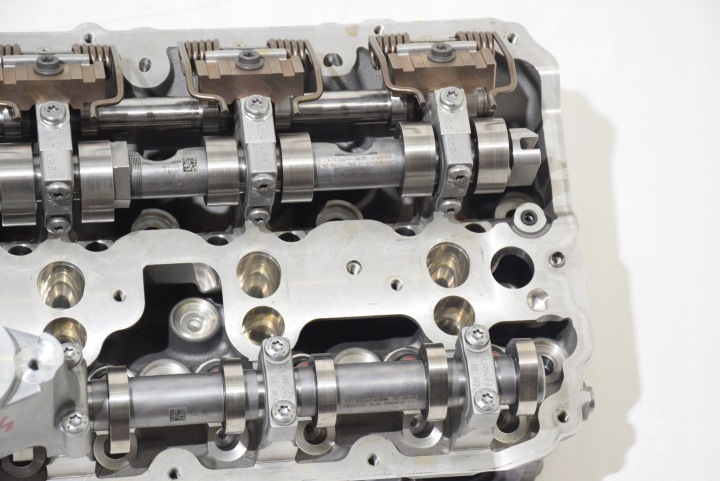 BMW G30 G11 G15 G05 G06 G07 N63 N63B N63B44D DROITE CULASSE PISTONS 1-4
