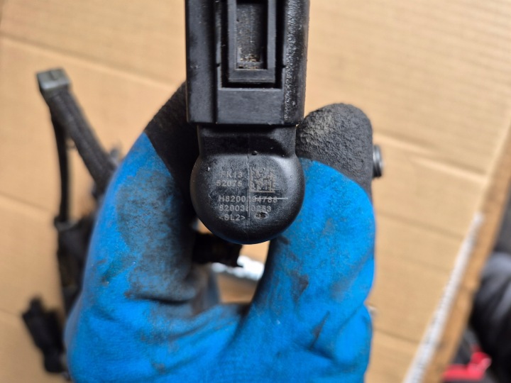 RENAULT SCENIC II INJECTEURS POMPE CARBURANTS KIT