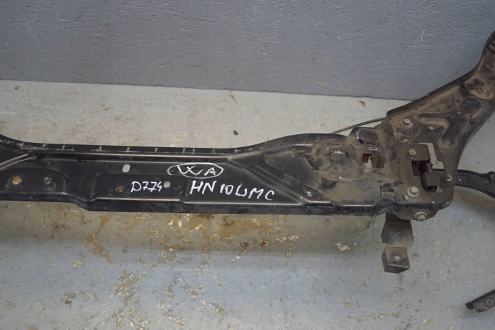 PANNEAU AVANT SUPÉRIEUR RENFORCEMENT OCULAIRE MERCEDES E W212 (D774)