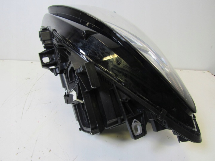 MERCEDES B W246 246 LIFT PHARE GAUCHE AVANT GAUCHE AVANT COMPLET LED 2469065301