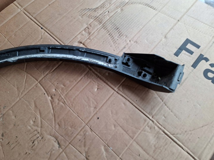 AUDI Q3 II S-LINE 83A MOULURE DROITE GARDE-BOUE AVANT AVANT 83A853718