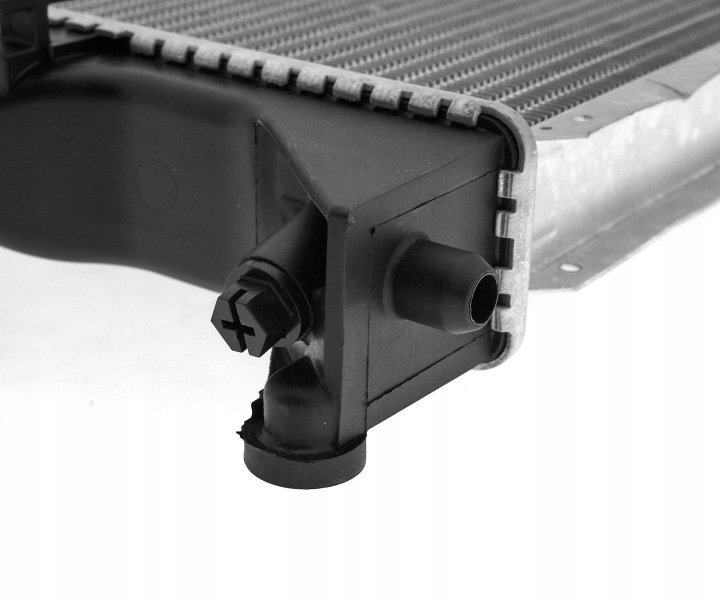 RADIATEUR VERS TOYOTA COROLLA VERSO 2004-2009 164000R011