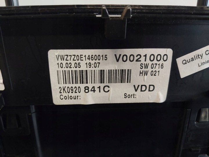 COMPTEUR COMPTEUR DE VITESSE VOLKSWAGEN CADDY III 2.0 SDI 2K0920841C