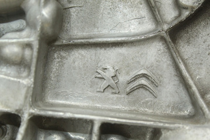 BOÎTE DE VITESSES MANUELLE PEUGEOT 208 1.2 VTI 20A701 9674044810