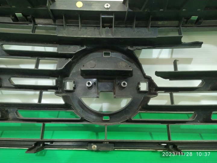 GRILLE CALANDRE NISSAN NAVARA NP300 62310-5JT0A