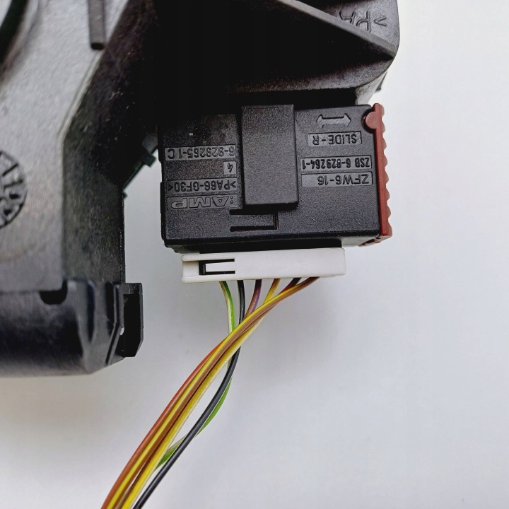 POTENTIOMÈTRE GAZ OPEL CORSA D 1.2 ESSENCE 55702020 NR187