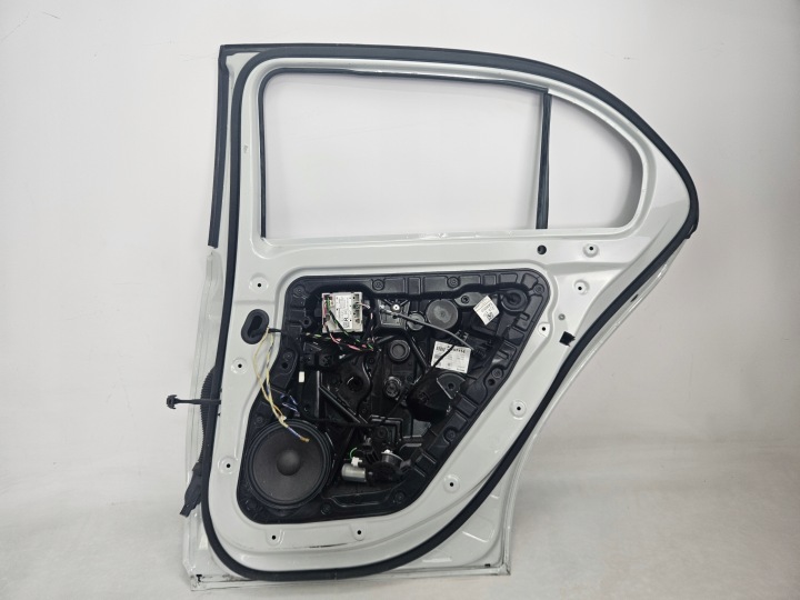 MERCEDES ESSENCE A CLASSE HAYON W177 2018 PORTES ARRIÈRE ARRIÈRE DROIT A1777301400