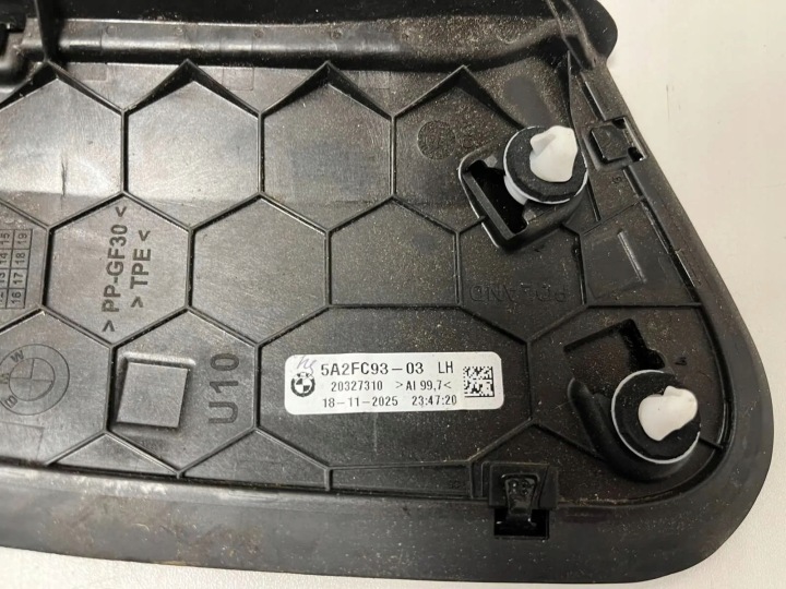 BMW 2 PIÈCES U10 2025 ARRIÈRE CÔTÉ GAUCHE MOULURE JOINT D'ÉTANCHÉITÉ VITRES PORTES ARRIÈRE