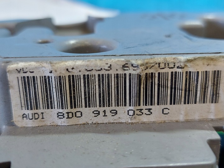COMPTEUR COMPTEUR A4 B5 1.8 T 8D0919033C