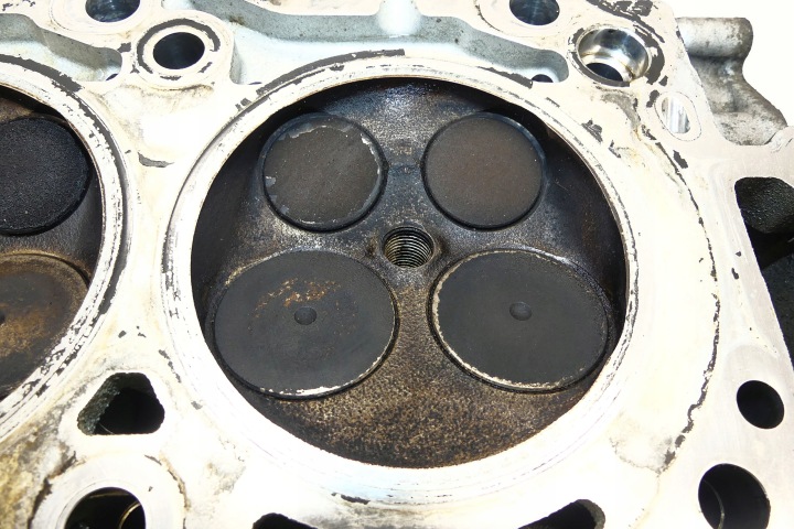 MERCEDES GLK X204 W204 C280 C300 3.0 V6 272 CULASSE PISTONS DROITE