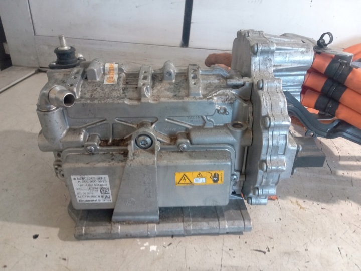 MERCEDES W205 INWERTER CONVERTISSEUR BATTERIES HYBRID